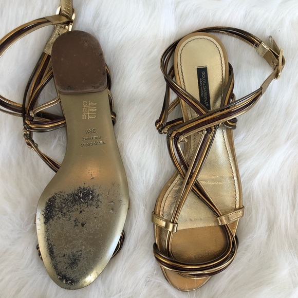 Dolce & Gabbana gold metallic flat sandal - Picture 7 of 7
